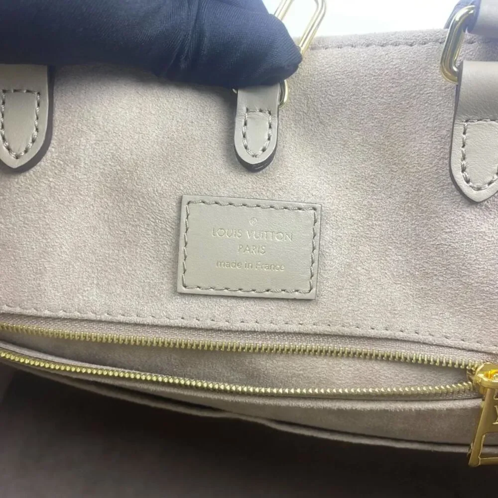 Louis Vuitton Women Pre-Loved Bag Very Good Condition